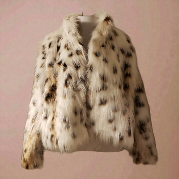 Jackets & Blazers - NEW! Leopard Print Faux Fur Jacket
